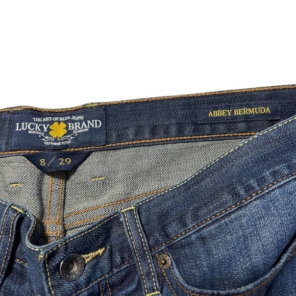🍀LUCKY BRAND🍀 (NWOT) DENIM SHORTS SIZE 8 - Picture 3 of 8